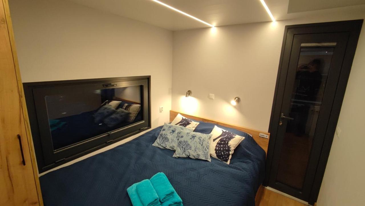 Houseboat Water King Apartament Plywajacy Dom Na Wodzie, 7 Os Wroclaw Ngoại thất bức ảnh