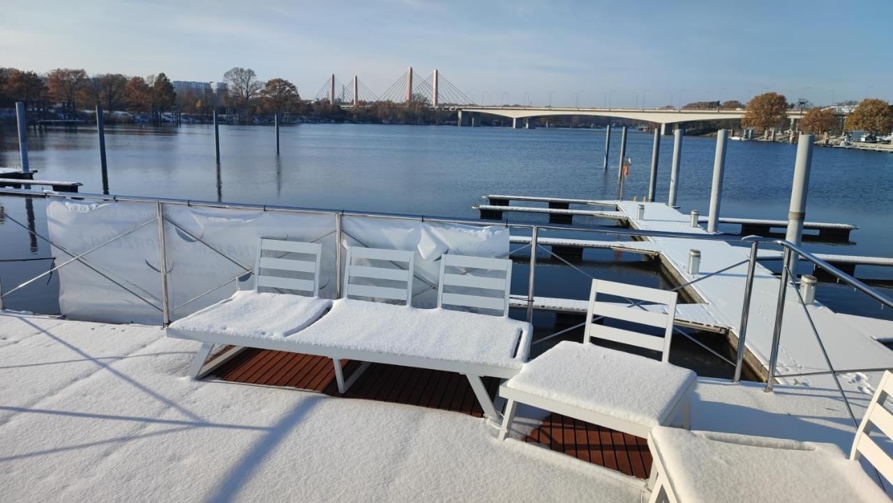 Houseboat Water King Apartament Plywajacy Dom Na Wodzie, 7 Os Wroclaw Ngoại thất bức ảnh