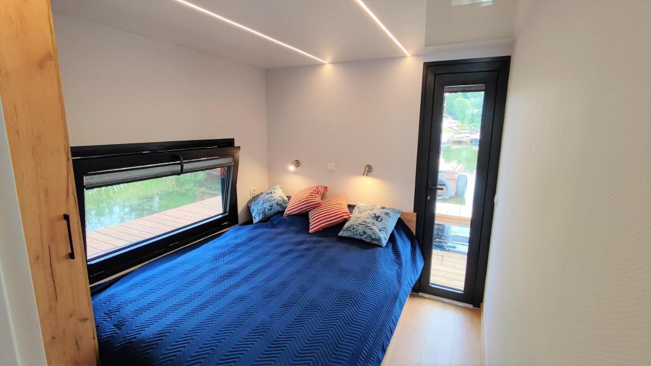 Houseboat Water King Apartament Plywajacy Dom Na Wodzie, 7 Os Wroclaw Ngoại thất bức ảnh