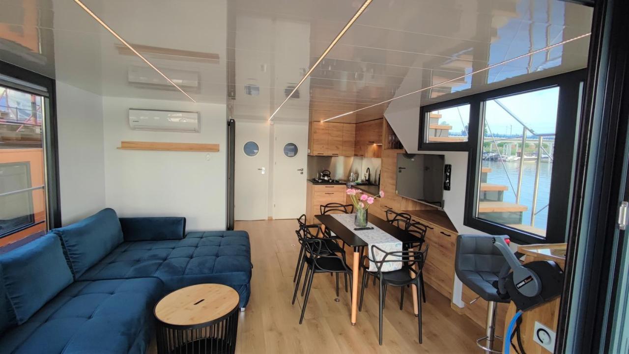 Houseboat Water King Apartament Plywajacy Dom Na Wodzie, 7 Os Wroclaw Ngoại thất bức ảnh